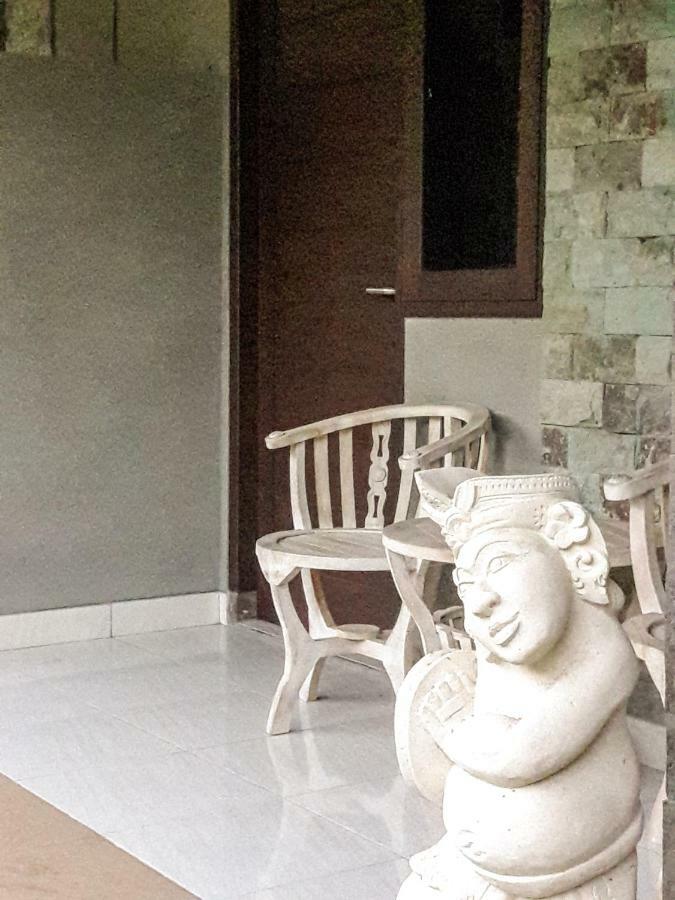 Paranyogan Homestay 2 Jimbaran Exteriör bild