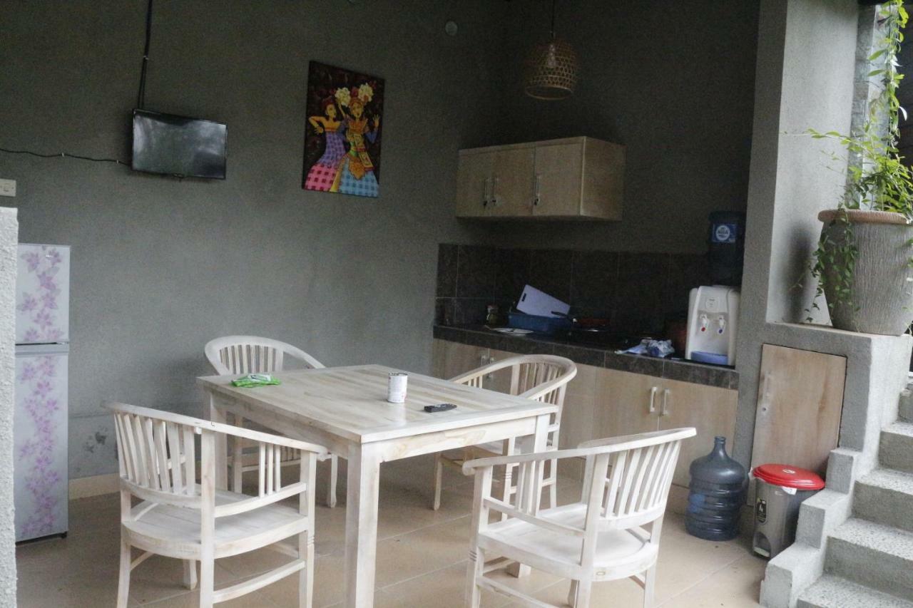 Paranyogan Homestay 2 Jimbaran Exteriör bild
