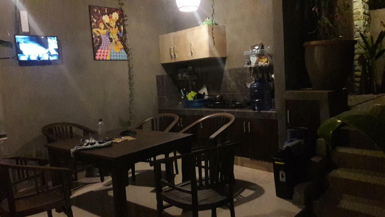 Paranyogan Homestay 2 Jimbaran Exteriör bild